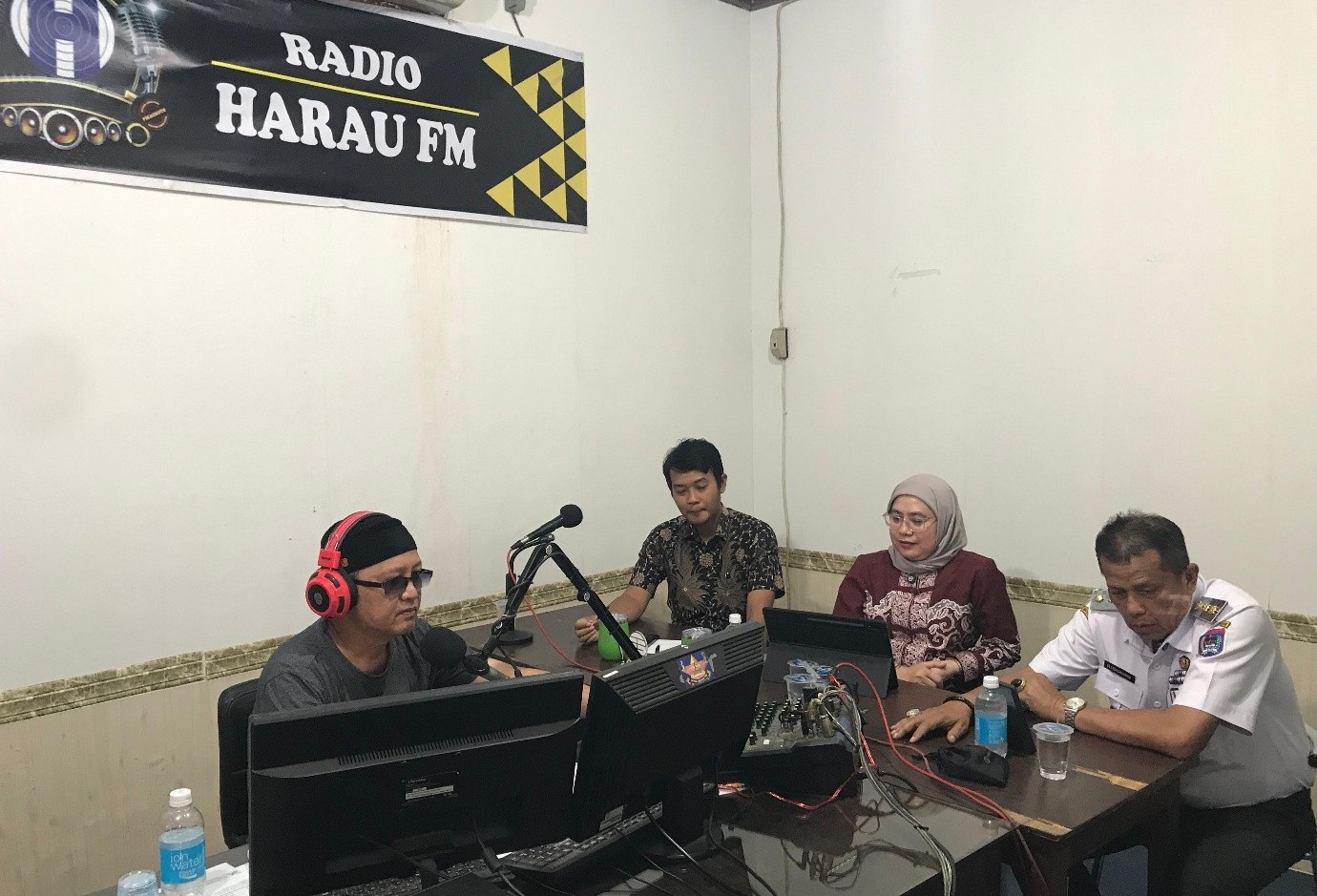Universitas Terbuka Padang Gencarkan Literasi Pendidikan Lewat Talkshow di Harau FM