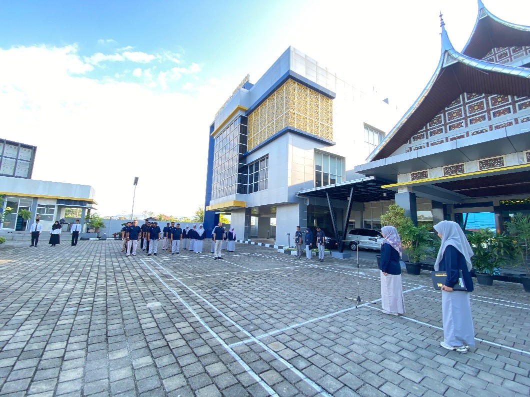Upacara Harkitnas di UT Padang: Semangat Kebangkitan Nasional untuk Indonesia Kuat